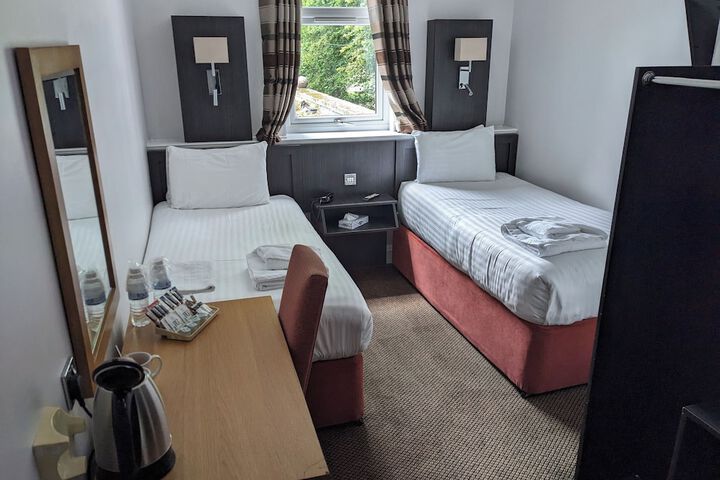 Room 7 of 35