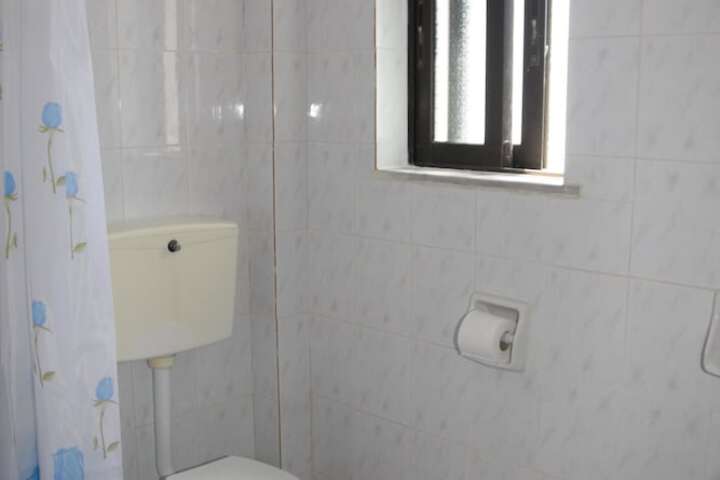 Room 20 of 42