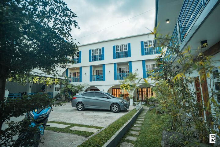 Hotel 176 of 188