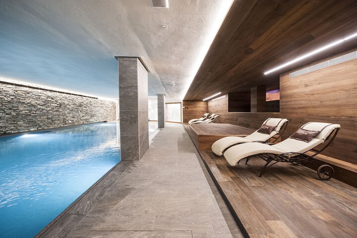 Pool 66 of 79