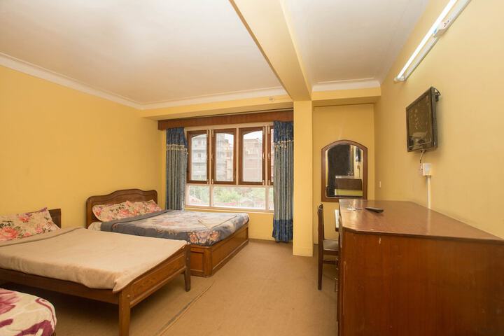 Room 11 of 17