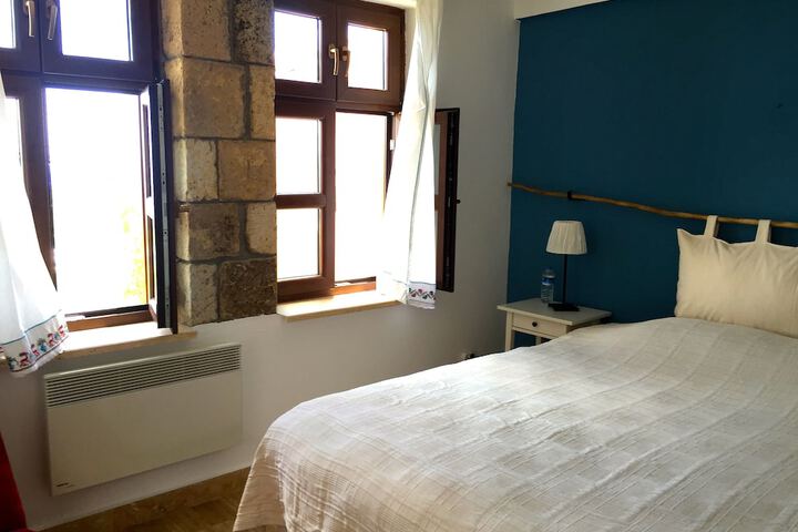 Room 5 of 50