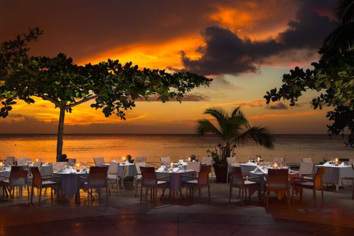 Dining 117 of 155