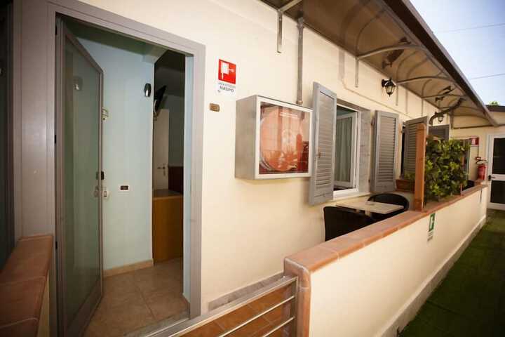 Room 28 of 119