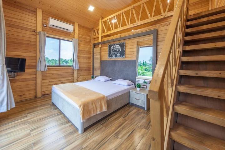 Room 5 of 31