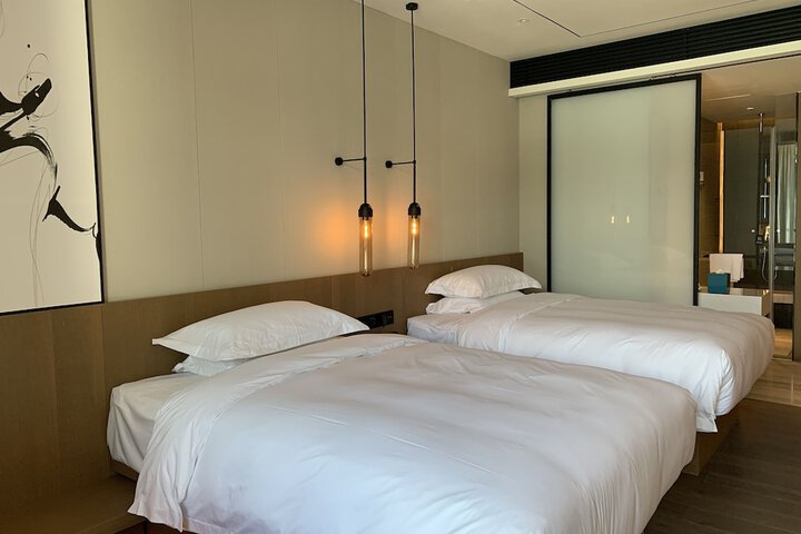 Room 11 of 49