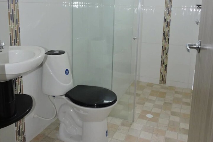 Room 10 of 25
