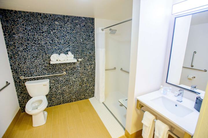 Bathroom shower