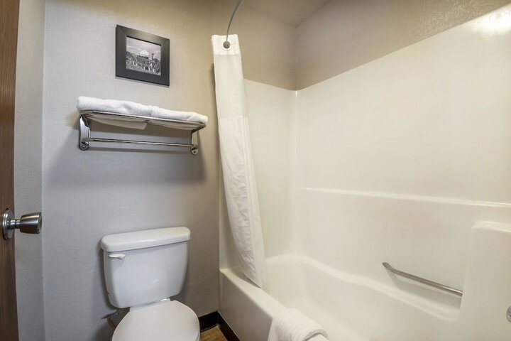 Room 16 of 26