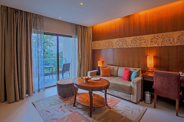 Room 10 of 24