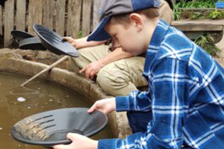 Childrens Activities 4 of 19