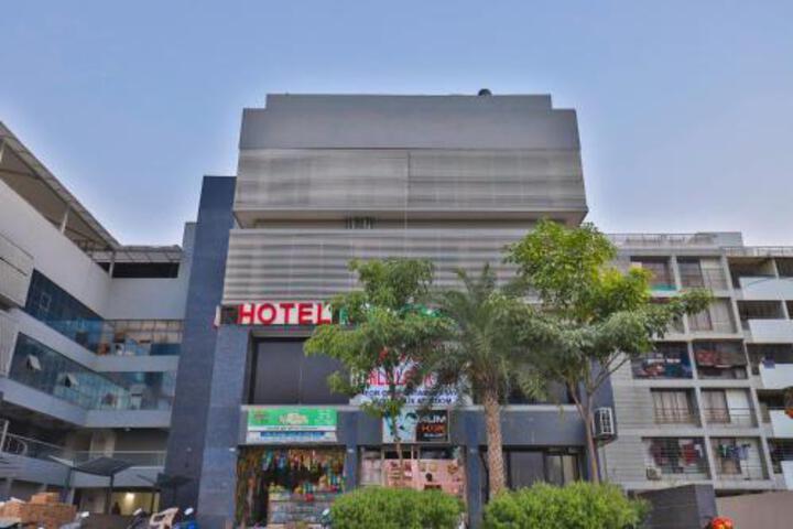 OYO 22501 Hotel Hill Look
