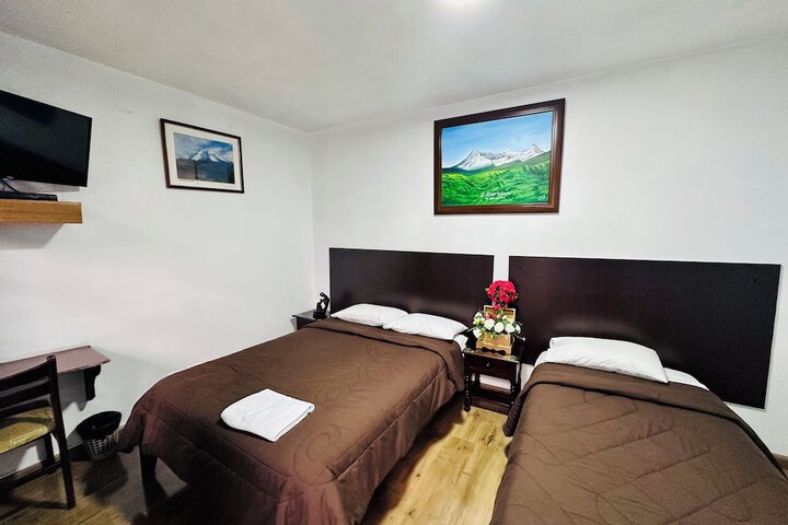 Room 8 of 34