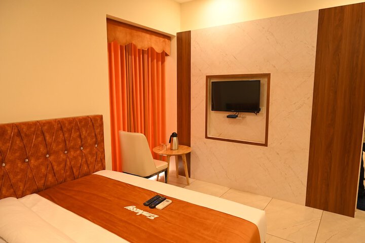 Room 21 of 28