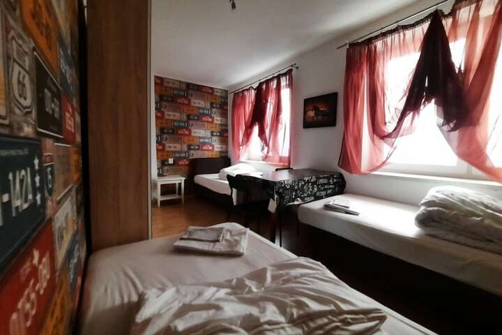 Room 72 of 159