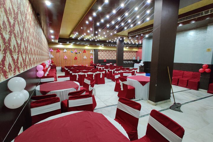 Ballroom/Hall 33 of 47