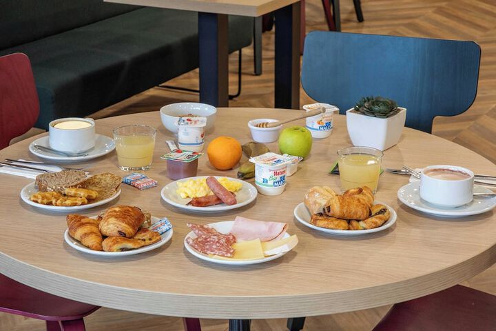 Breakfast meal