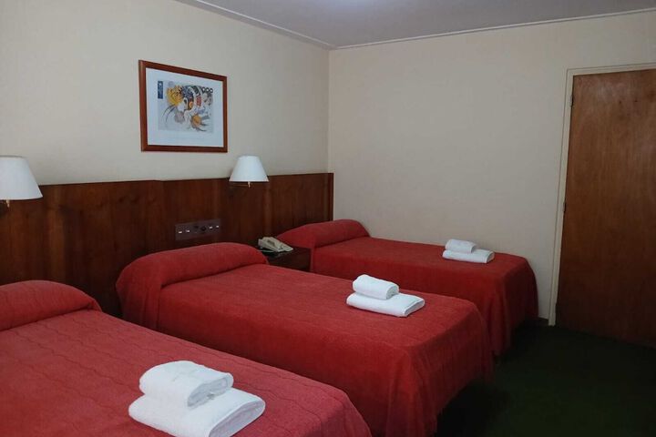Room 4 of 18