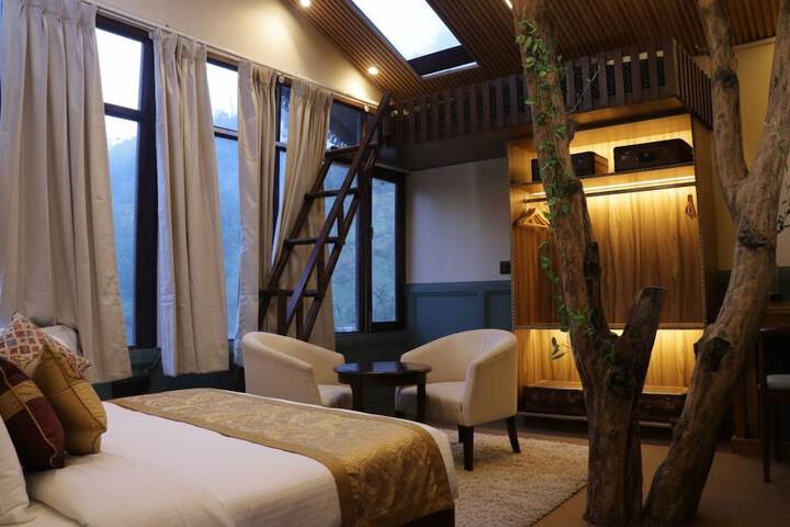 Room 16 of 29