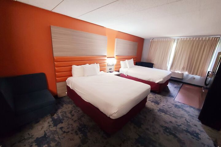 2 Queen Beds (26 of 31)