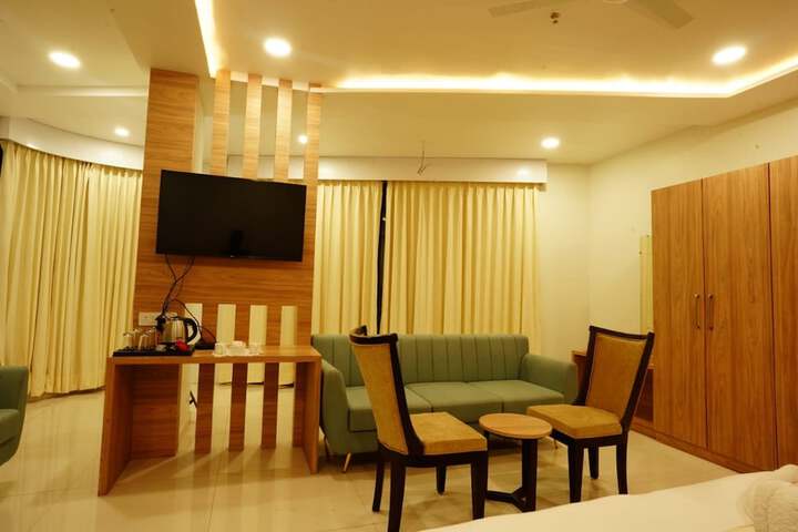 Room 18 of 29