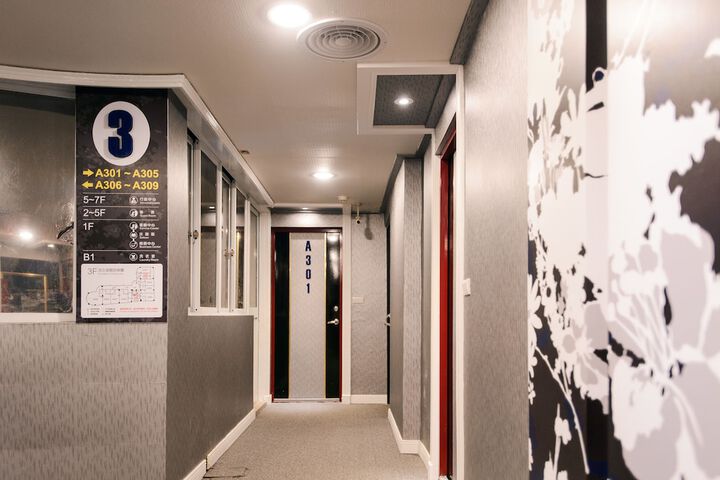 Ballroom/Hall 58 of 67