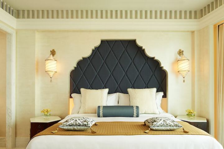 Room 22 of 280