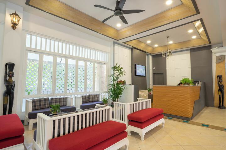 Hotel Interior 7 of 120