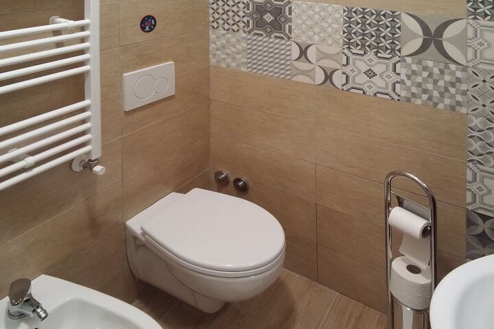 Room 16 of 39