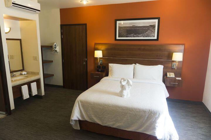 Room 8 of 92