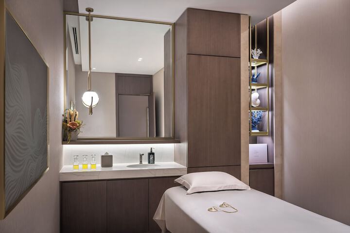 Room 32 of 58