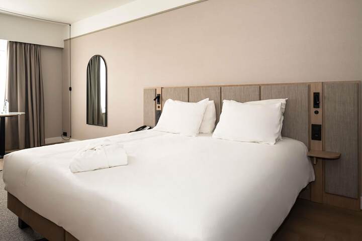 Room 29 of 125