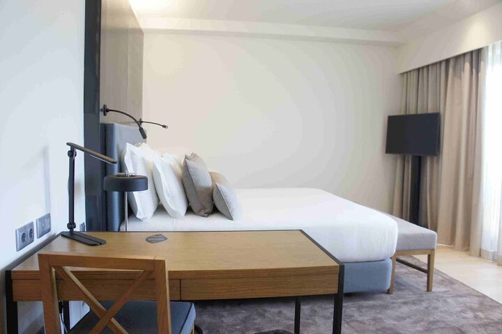 Room 26 of 61
