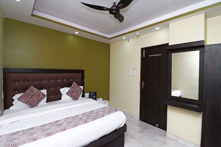 Room 14 of 39