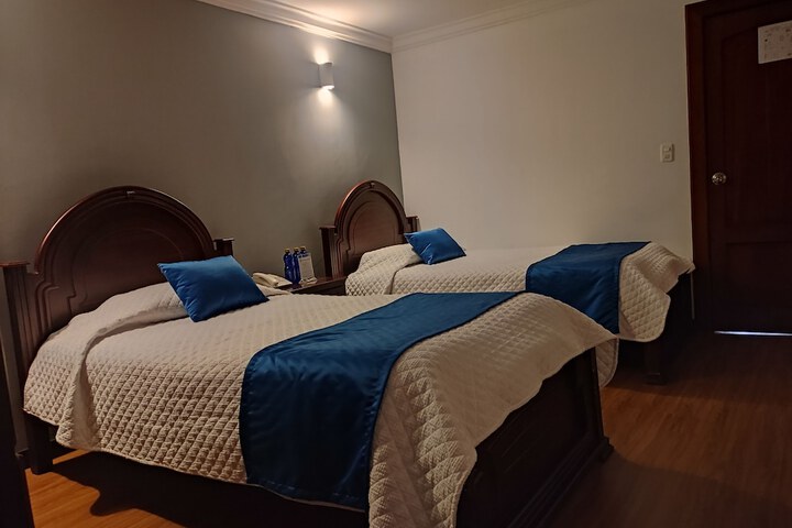 Room 14 of 30