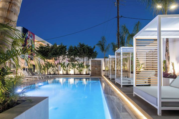 Pool 73 of 86