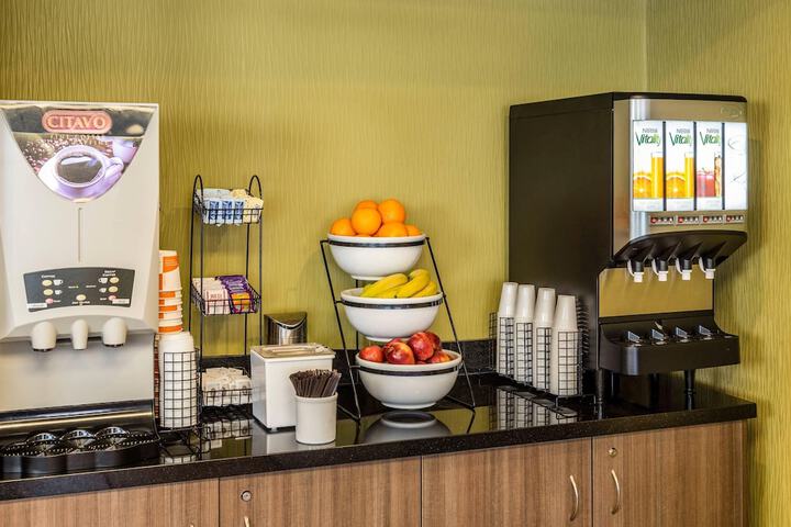 Breakfast/Coffee Service 21 of 25