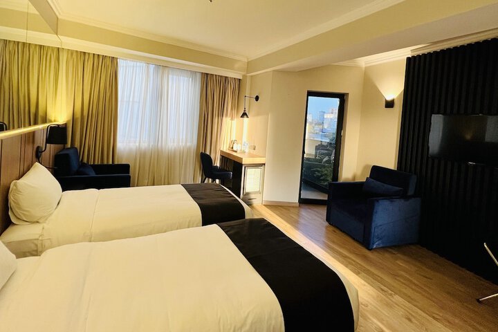 Room 2 of 14