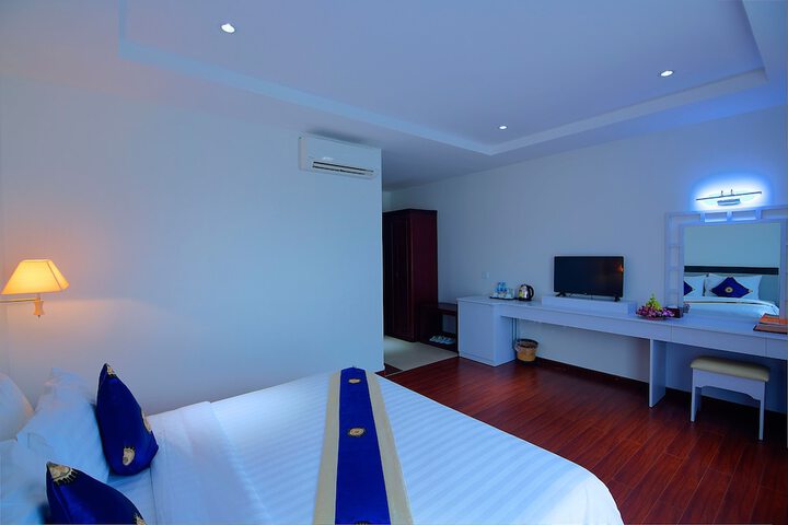 Room 28 of 91