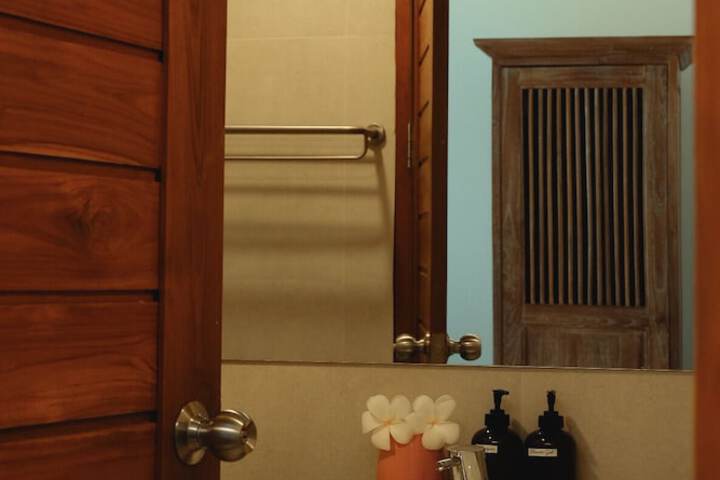 Room 54 of 78