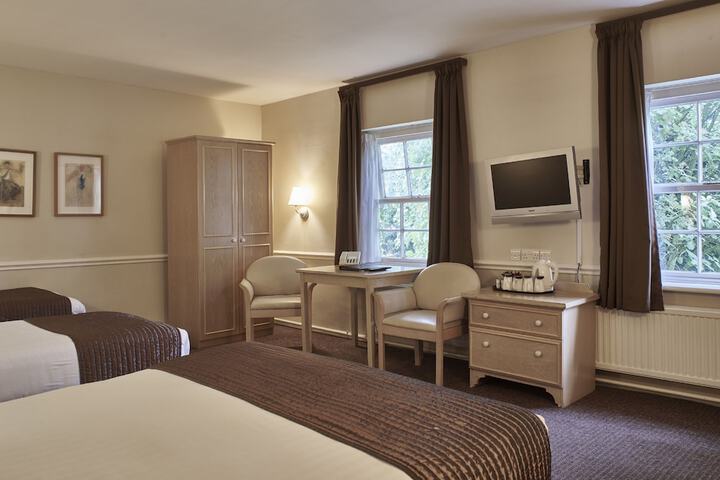Room 8 of 50