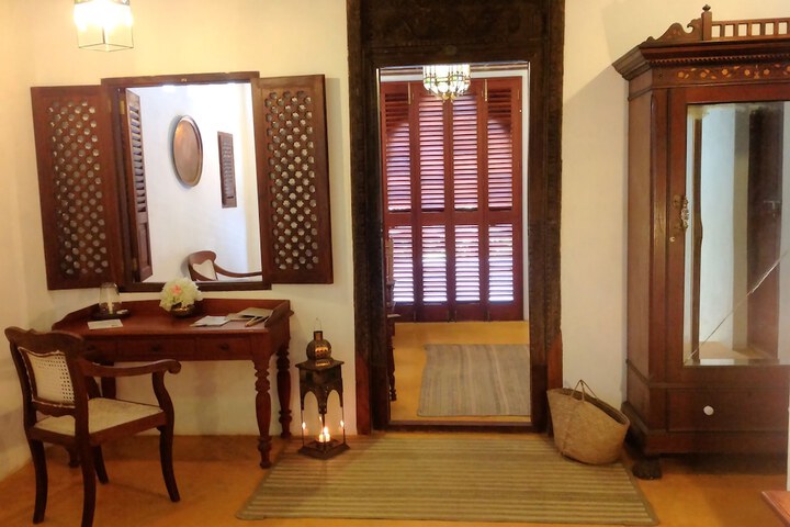 Room 30 of 79