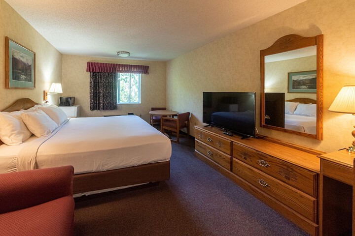 Room 9 of 30
