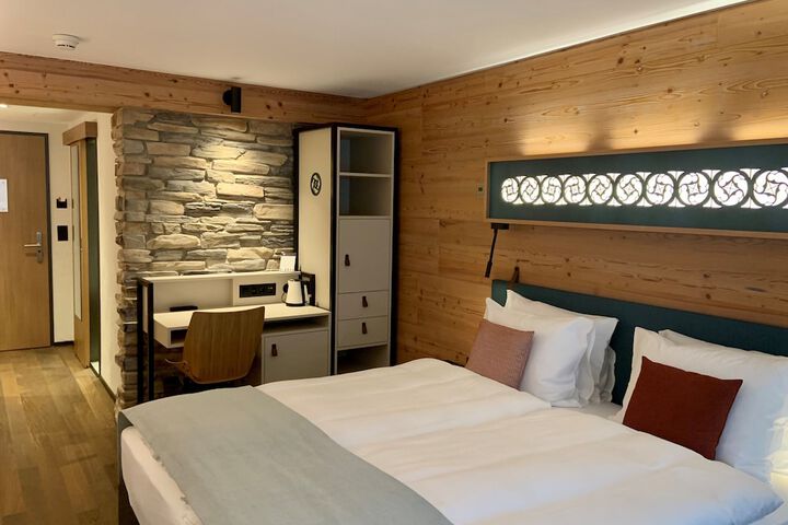 Room 34 of 88