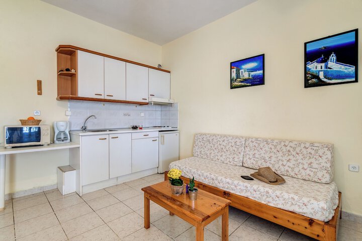 Room 8 of 24