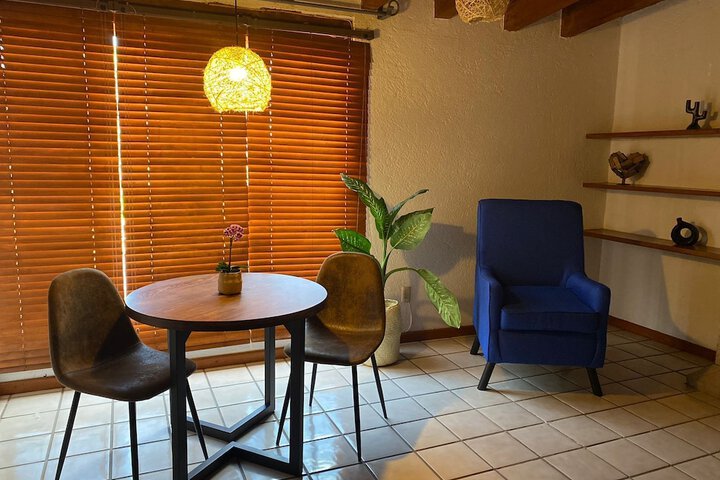 Room 5 of 25