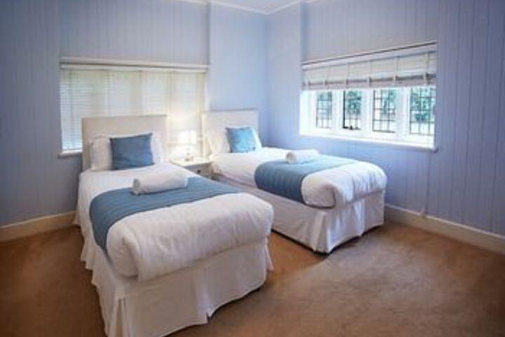 Room 16 of 44