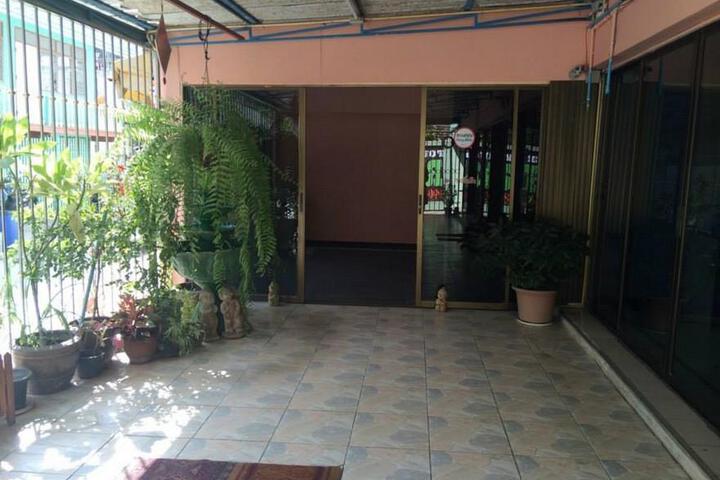 NIDA Rooms Chill Place