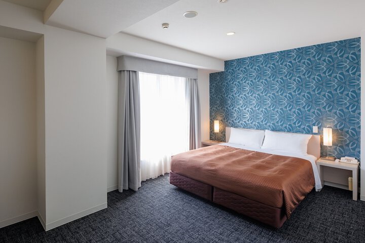 Room 5 of 20