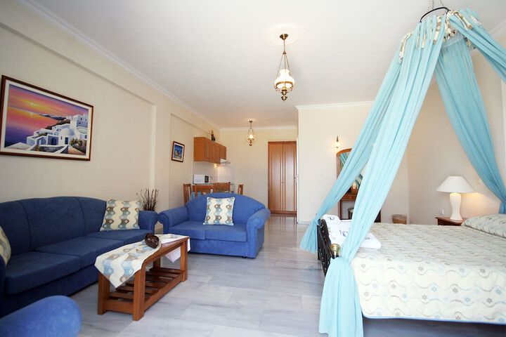 Room 28 of 62